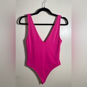 Babaton Contour V-Neck Bodysuit
